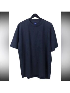 New Gap × Kanye West
UNRELEASED YEEZY GAP
SHIRT NAVY
Size: Men's / US XS